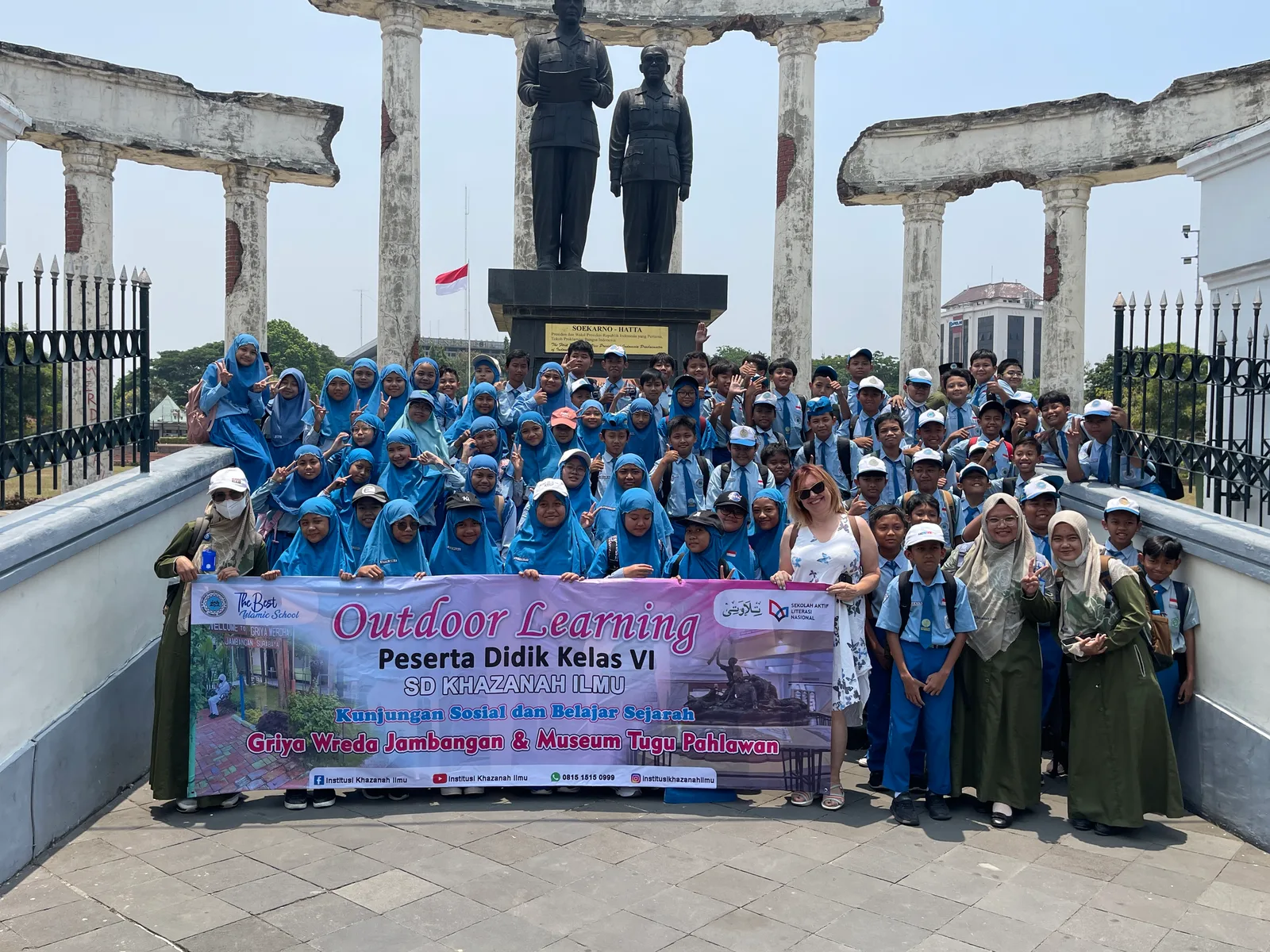 Outdoor Learning — Tugu Pahlawan — dokumentasi 1.