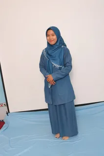 Shintia Novita Aprilina, S.H.